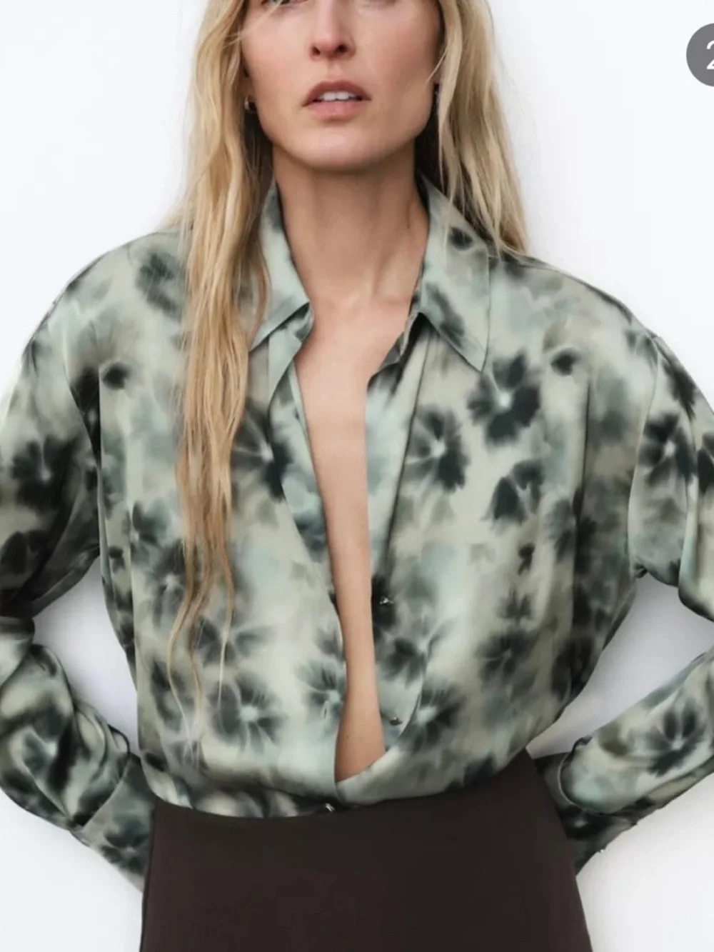 NEW ZARA SATIN MULTICOLOR BLOUSE SIZE XL 
🚨NO DISCOUNT ON THIS BLOUSE